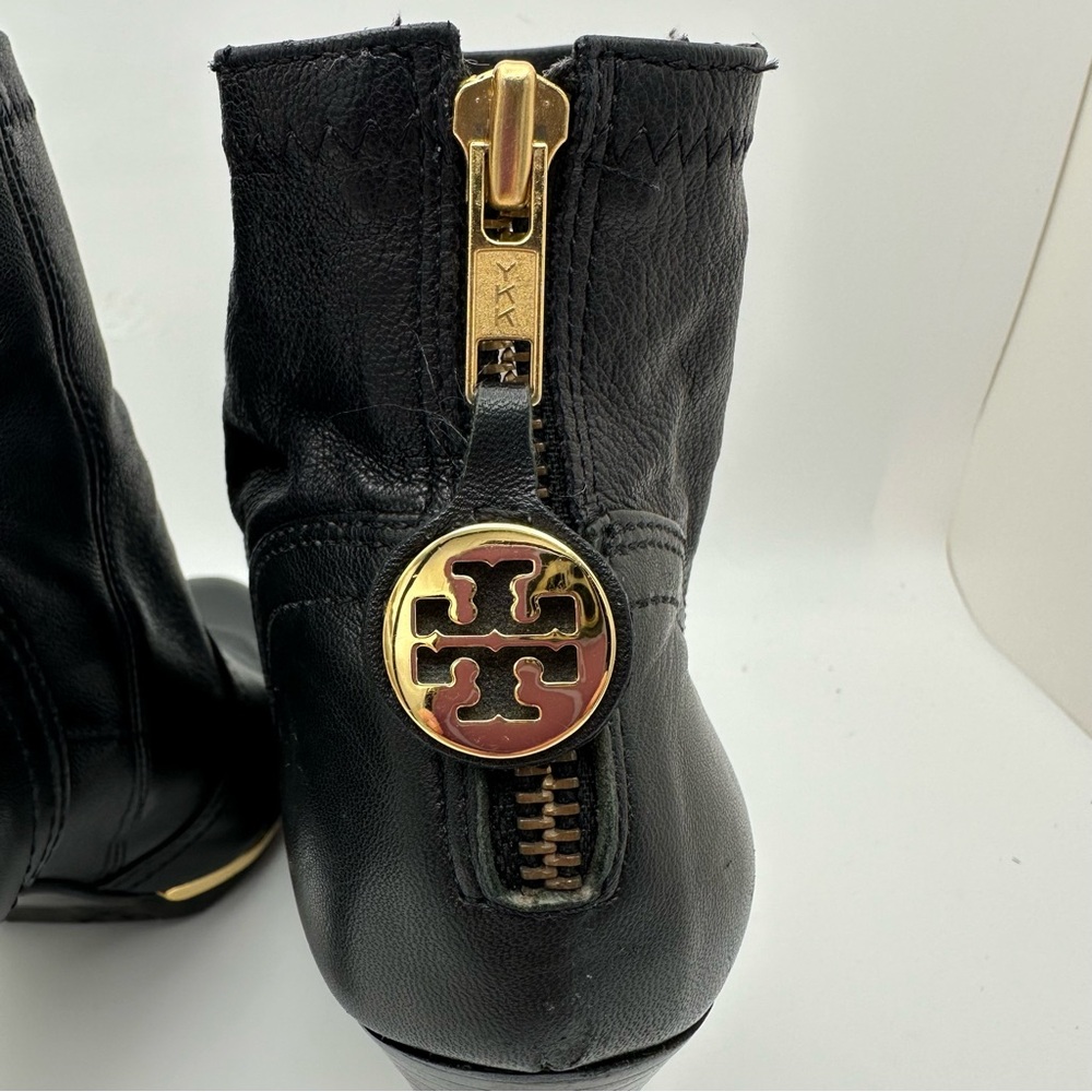 Tory Burch Size 6.5 Black Leather Ankle Boots Booties Gold Trim Back Zip witchy - Picture 7 of 11
